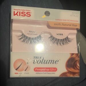 KISS Ritzy Natural Black Eyelashes